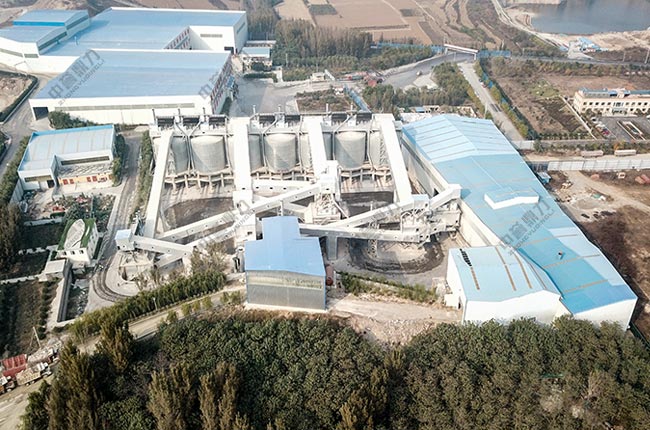 玫瑰建材智能化砂石生產(chǎn)線現(xiàn)場(chǎng)航拍圖