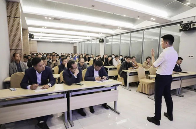 中譽(yù)鼎力舉行2022年第一季度工作總結(jié)會