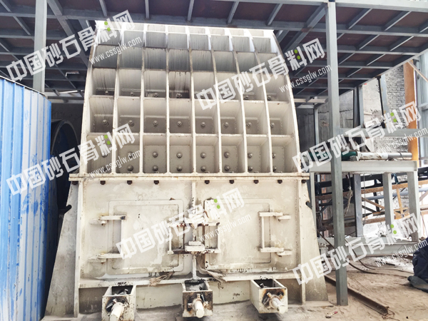 1459504104413363.jpg 主機設備.jpg