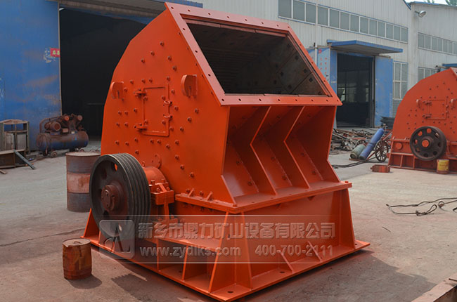 單段重錘式破碎機(jī) 單段重錘式破碎機(jī)