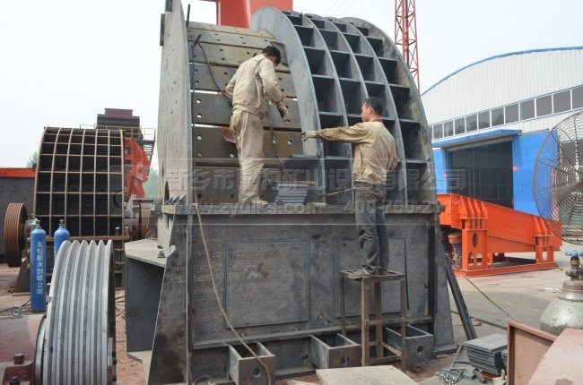 錘式粉碎機結(jié)構(gòu)