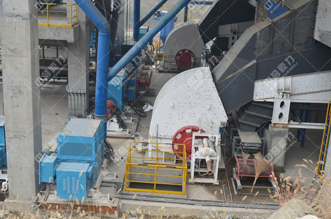 中譽(yù)鼎力單段錘式破碎機(jī)在衛(wèi)輝市春江水泥生產(chǎn)線的應(yīng)用
