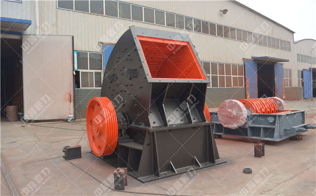 反擊式破碎機(jī)