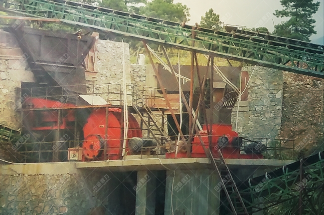 破碎機(jī)使用現(xiàn)場
