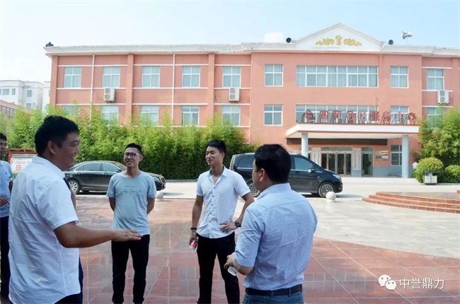 走訪(fǎng)四合新村社區(qū)