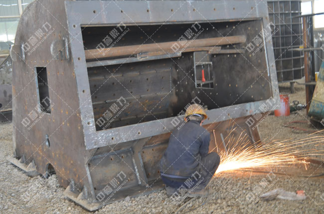 石子破碎機加工現(xiàn)場