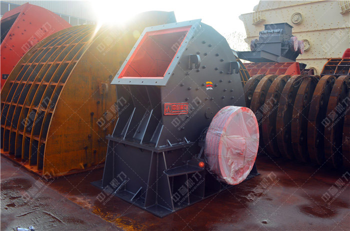 錘式破碎機進料口