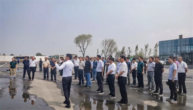 衛輝藍天環保材料公司現場