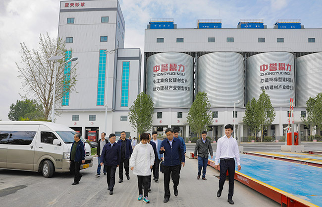 河南省發(fā)改委導(dǎo)蒞臨中譽鼎力調(diào)研砂石行業(yè)發(fā)展情況