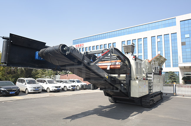 車載移動(dòng)式破碎機(jī)的優(yōu)勢(shì)特點(diǎn) 車載移動(dòng)式破碎機(jī)的優(yōu)勢(shì)特點(diǎn)